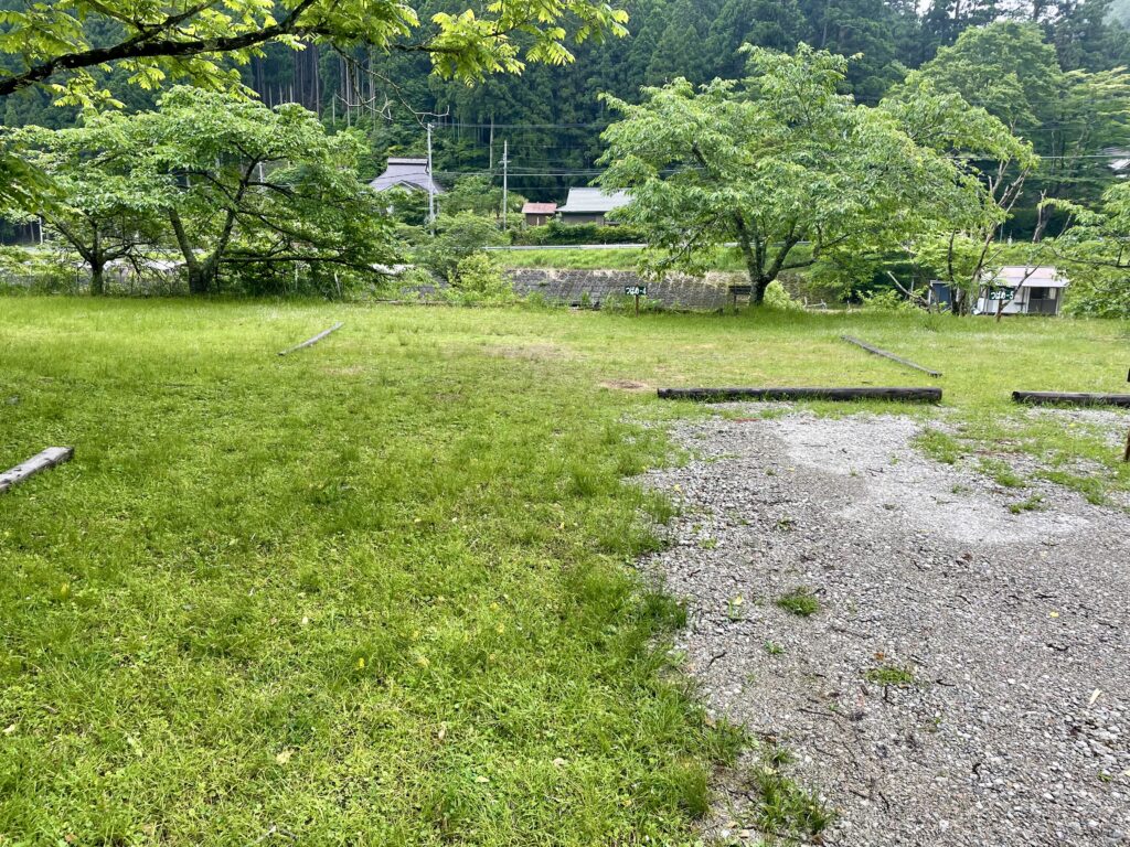 かもしか葛川森のキャンプ場
